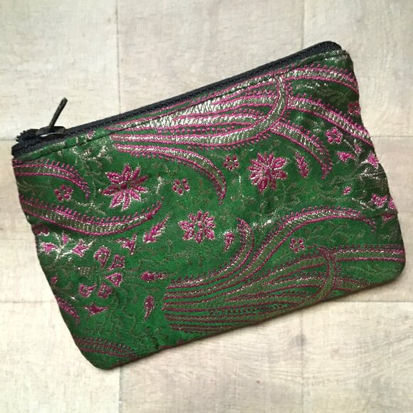 Silken Embroidered Coin Token Purse - Picture 6 of 10